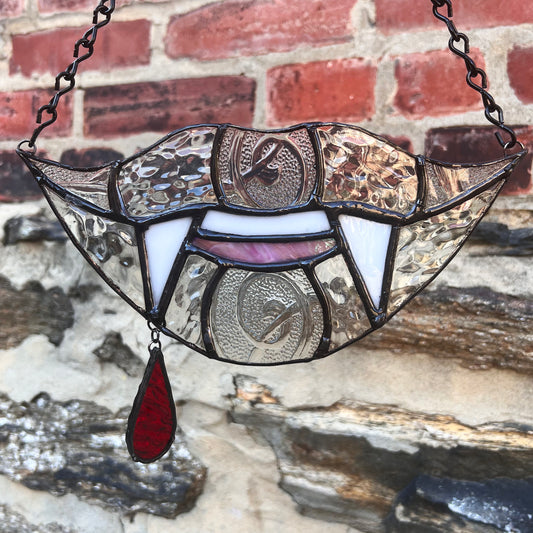 Clear Patterned Vamp Lips Stained Glass