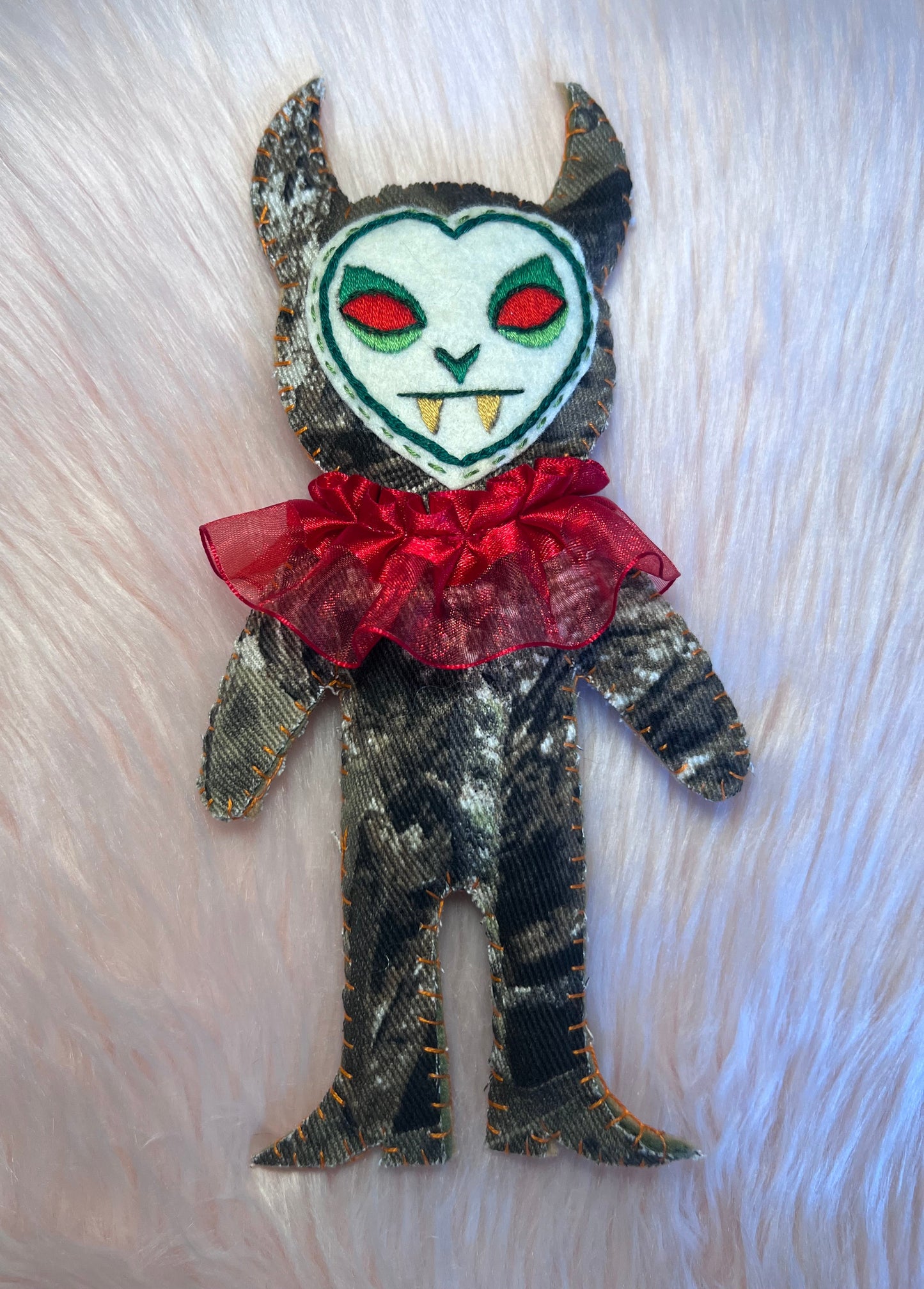 Real Tree Doomy Doll: Red Ruffle