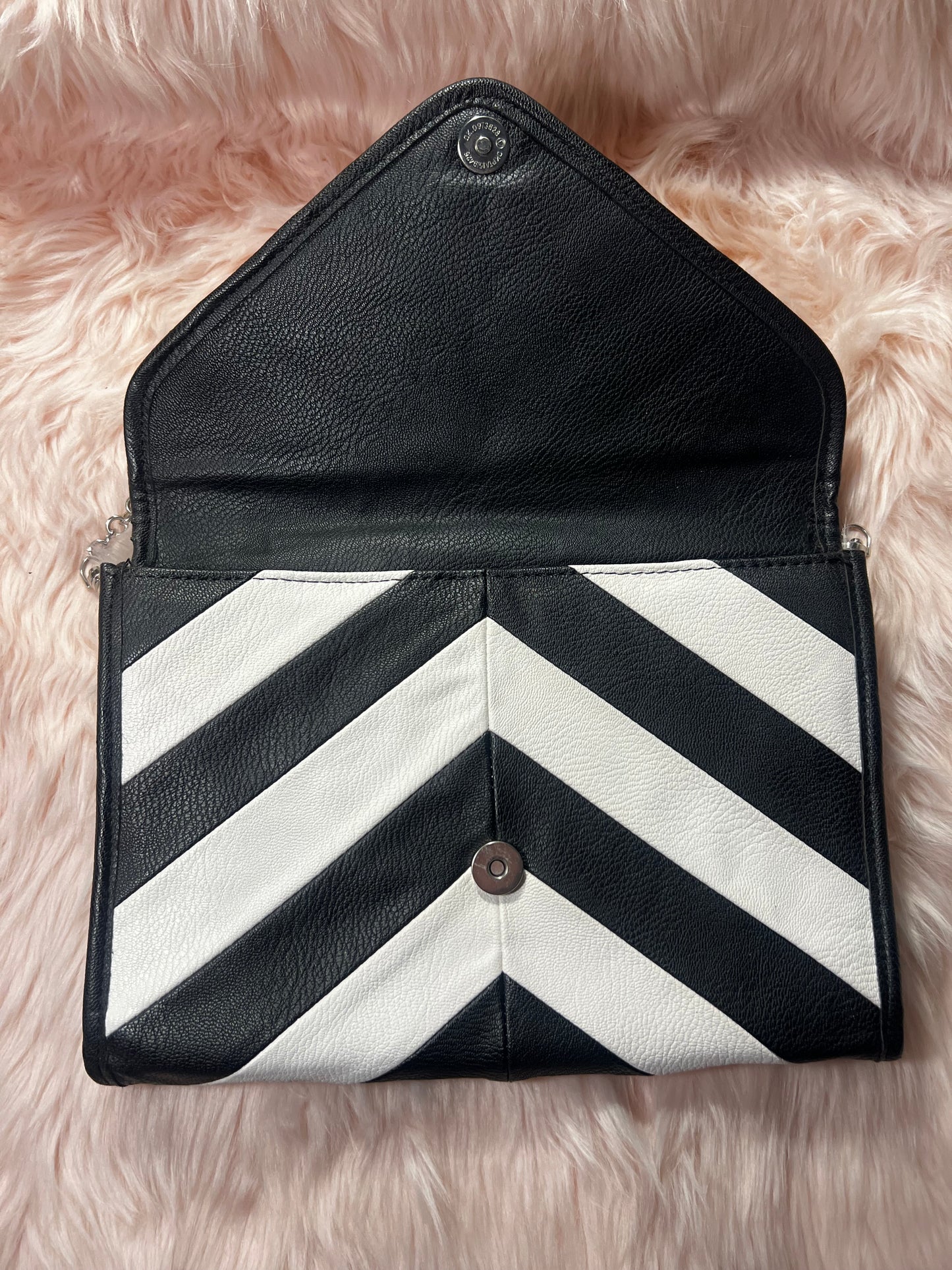 Dangerous Detail Bag